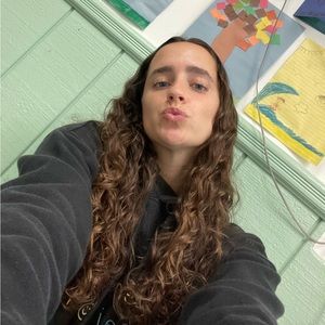 Meet your Posher, Courtney